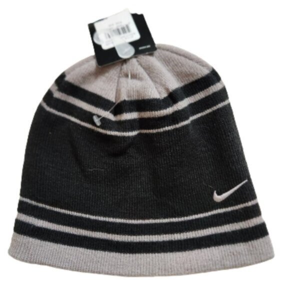 NWT! Nike Kids Knit Hat Size 8/20 - Picture 1 of 3